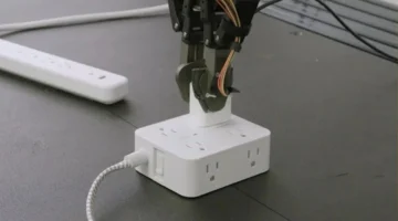 تصميم جديد مايكروسوفت يصدر أول روبوت ذكي للتحكم المتطور